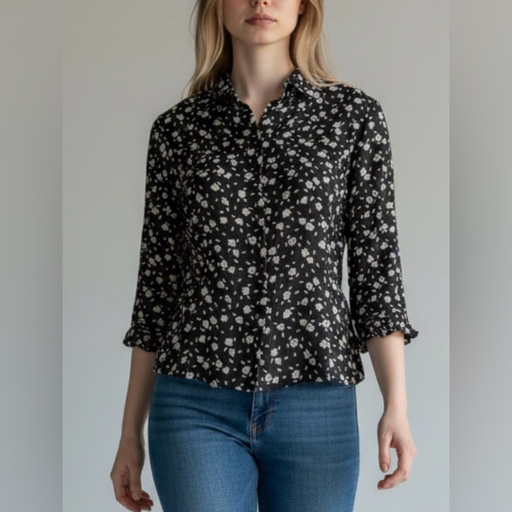 Ann Taylor Black and White Floral silk blouse - Picture 3 of 13